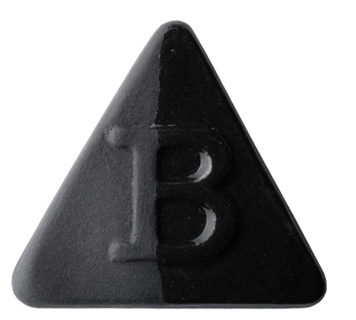 9808 - Engobe Preto